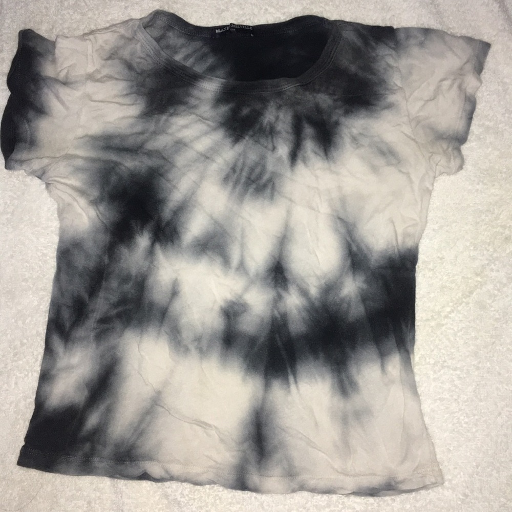 BRANDY MELVILLE  BLACK & WHITE TOP